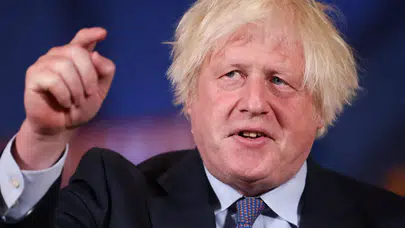 Eski başbakandan itiraf: Kitaplarımı yazarken ChatGPT kullandım