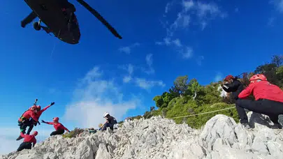 Fethiye'de yamaç paraşütü kayalık alana düştü: 1 ölü, 1 yaralı!