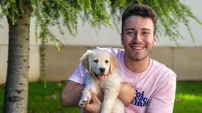 Enes Batur geri döndü