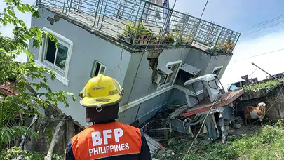 Filipinler'de meydana gelen depremlerde 7 kişi yaşamını yitirdi