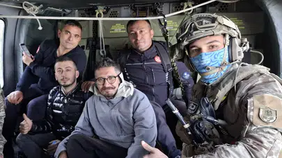 Jeoloji mühendisleri 5 saatlik operasyonla kurtarıldı