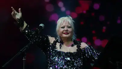 Türk Sanat Müziği'nin usta ismi Muazzez Abacı yoğun bakıma alındı!