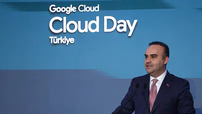 Bakan Kacır: 2030’a dek 10 milyar dolarlık veri merkezi ve yapay zeka yatırımını harekete geçireceğiz!