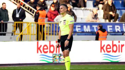 Fenerbahçe - Beşiktaş derbisinin VAR hakemi Sarper Barış Saka kimdir, kaç yaşında ve nereli? Sarper Barış Saka hangi takımlı?