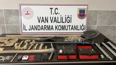 Van’da kaçak kazı operasyonu: 5 kişi suçüstü yakalandı