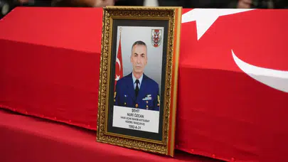 Cumhurbaşkanı Erdoğan, şehit Nuri Özcan'ın babasıyla telefonda görüştü