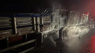 Osmaniye'de mısır yüklü tır alev aldı!