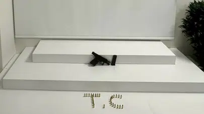 Maltepe'de dehşet anları: İş yerine kurşun yağdıran çocuk yakalandı!