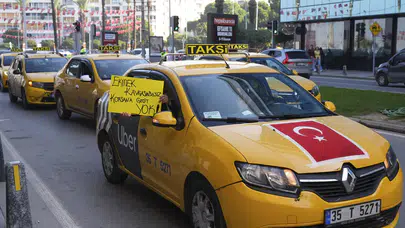 İzmir'de taksiciler korsan taşımacılığa karşı konvoy yaptı: Emeğimize ve güvenliğe sahip çıkıyoruz!
