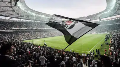 Fenerbahçe derbisi öncesi Beşiktaş taraftarından kavga