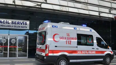 Adana'da inşaat iskelesi çöktü: 1 işçi öldü, 1 işçi yaralandı!