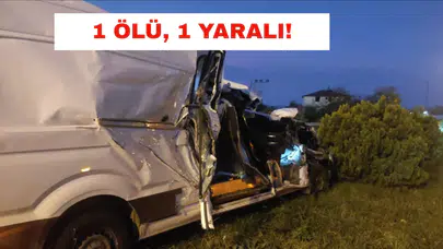 Samsun'da minibüs, tıra arkadan çarptı!