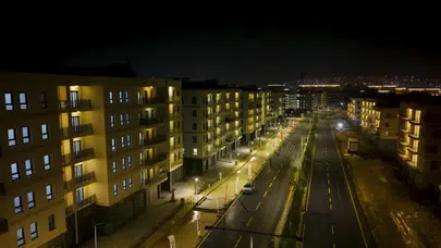 Bakan Kurum: Küllerinden doğan Hatay'ımız yine ışıl ışıl