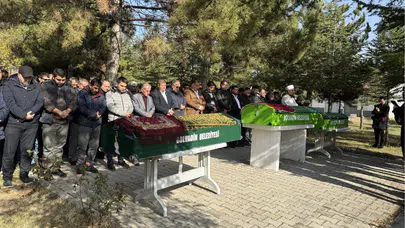 Fatih'te gıda zehirlenmesi şüphesiyle ölen anne ve iki çocuk son yolculuğuna uğurlandı!