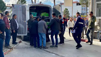 Manisa'da 3 yaşındaki çocuk, traktörün altında kalarak hayatını kaybetti!