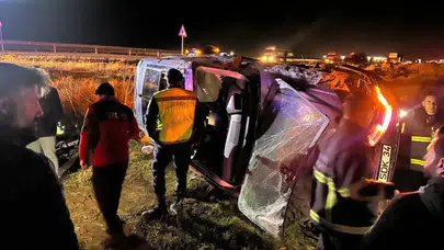 Mardin'de cip şarampole devrildi: Yaralılar var