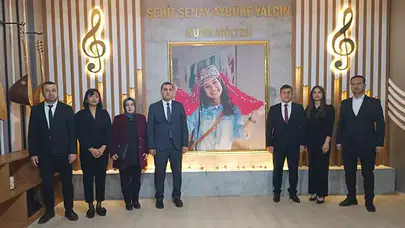 Şehit öğretmen Aybüke Yalçın adını taşıyan okulda duygusal törenle anıldı