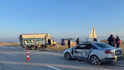 Afyonkarahisar'da trafik kazası: 6 kişi yaralandı!