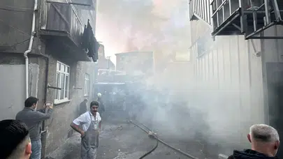 Ümraniye'de iş yerinde korkutan yangın