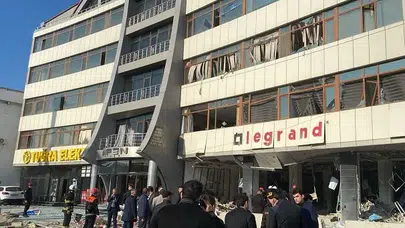 Bakü'de iş merkezinde patlama!
