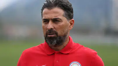 Çaykur Rizespor’da deprem: Teknik direktör İlhan Palut istifa etti!