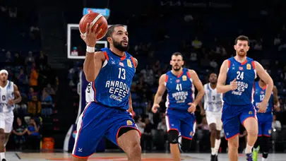 Anadolu Efes - Barcelona maçı saat kaçta?