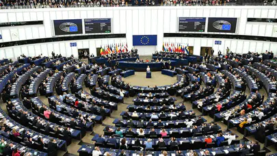 AP'den 16 yaş sınırı