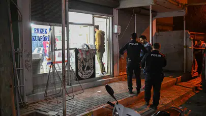 Adana'da berber dükkanında silahlı kavga: 7 kişi yaralandı