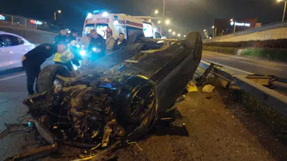 Üsküdar’da otomobil takla attı: 1 kişi yaralandı