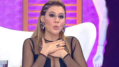 Sibel Arna Kimdir ve Gazetecilik Kariyeri Nasıldır?