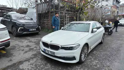 Ümraniye'de Cuma Namazı Sonrası Lüks Araç Çıkışı Engelledi Mi?