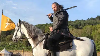 Survivor 2026 Gönüllüler Takımında Yer Alan Erkan Bilben Kimdir?