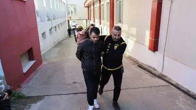 Adana'da Kahvehane Cinayeti: Oyun Oynamaya Gelen İki Arkadaşın Ölümü Üzerine 11 Şüpheli Tutuklandı mı?