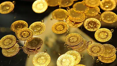 25 Aralık Perşembe güncel altın fiyatları: Gram, çeyrek, yarım ve tam altın bugün ne kadar oldu?