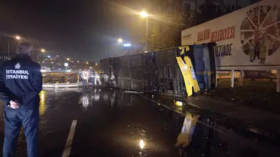 Çekmeköy’de kontrolden çıkan İETT otobüsü devrildi