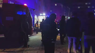 Van Erciş'te apartman yangını: 15 kişi dumandan etkilendi