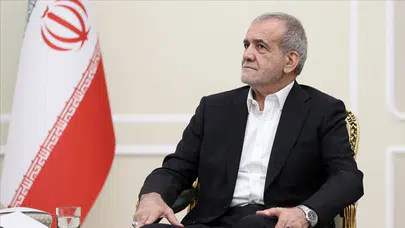 İran Cumhurbaşkanı Pezeşkiyan: ABD, Avrupa ve İsrail ile topyekün bir savaş halindeyiz