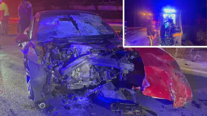 Çorum'da otomobil tıra çarptı: 22 yaşındaki genç öldü!