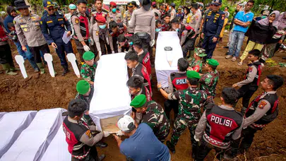 Şiddetli yağış Endonezya’yı yıkıp geçti: Ölü sayısı bini aştı