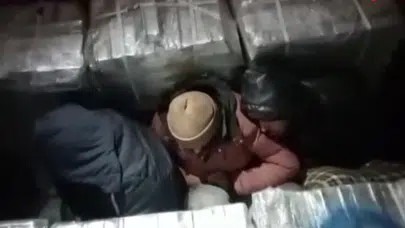 Amasya’da çinko yüklü tırdan 37 kaçak göçmen çıktı