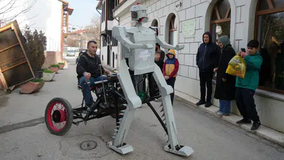 Kastamonu’da hurda malzemelerden robot yaptı!
