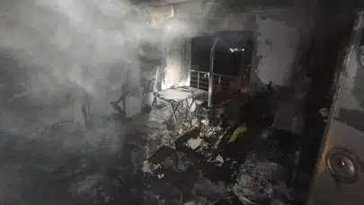 Hatay’da elektrik arızası evi küle çevirdi