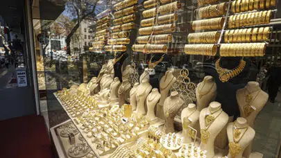 Gram altında dalgalı seyir! İşte 10 Aralık güncel altın fiyatları