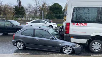 Sarıyer'de kontrolden çıkan otomobil servis aracının altına girdi!
