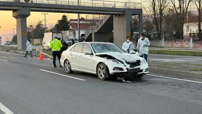 Sakarya'da feci kaza: Otomobilin çarptığı yaya öldü!