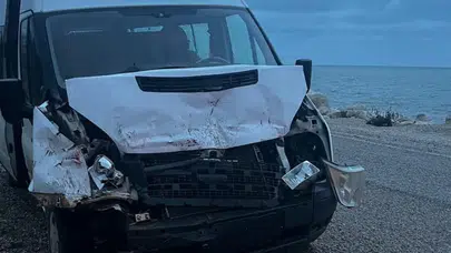 Kastamonu'da servis kazası: 3 öğrenci yaralandı