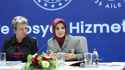 Bakan Göktaş, otizm dernekleriyle buluştu