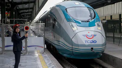 TCDD, Ankara-İstanbul arasında ek YHT seferleri konulduğunu duyurdu