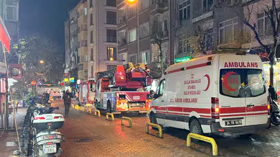 Fatih’te otoparkta yangın: Alevler binaya sıçradı!