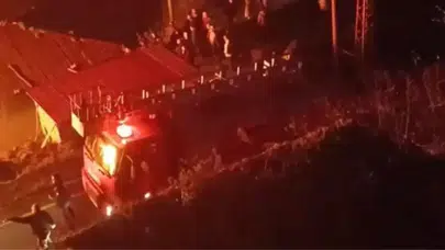 Ordu Kabadüz'de yangını: Ahşap ev alev alev yandı